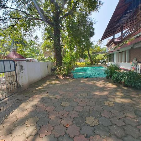 'Marari Johns Homestay' Mararikulam, Alappuzha Exterior photo