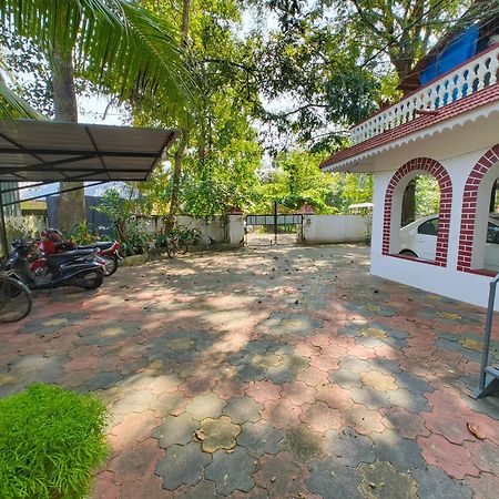 'Marari Johns Homestay' Mararikulam, Alappuzha Exterior photo
